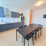 Lägenhet Steelcity *