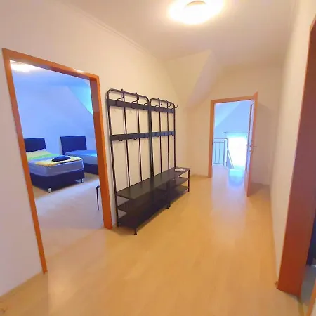 Steelcity Apartmán *