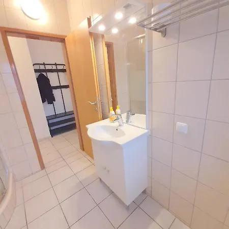 Steelcity Apartment *