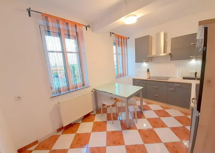 Steelcity Lägenhet Linz