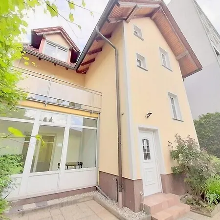 Steelcity Appartement *